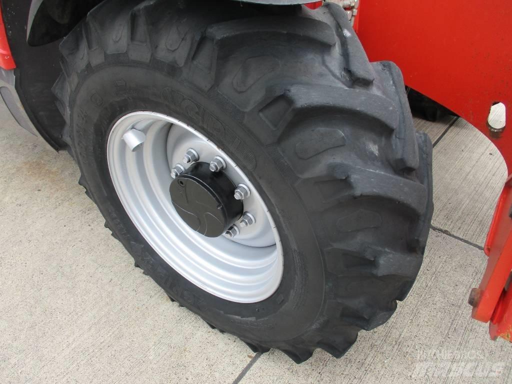 Manitou MT 1440 (014) Chariot télescopique