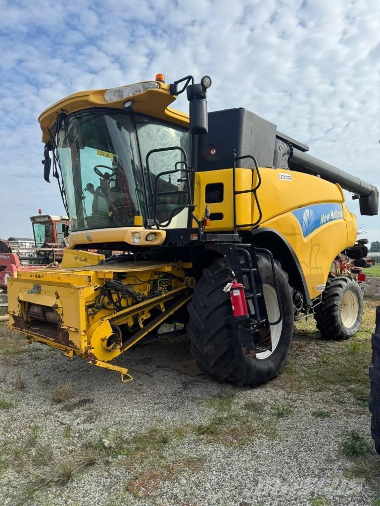 New Holland CR 960 Moissonneuse batteuse