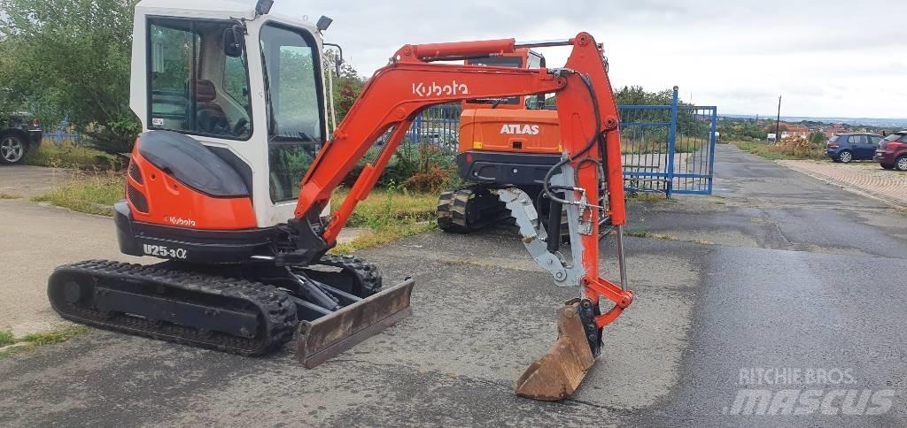 Kubota U 25-3 Mini pelle < 7t