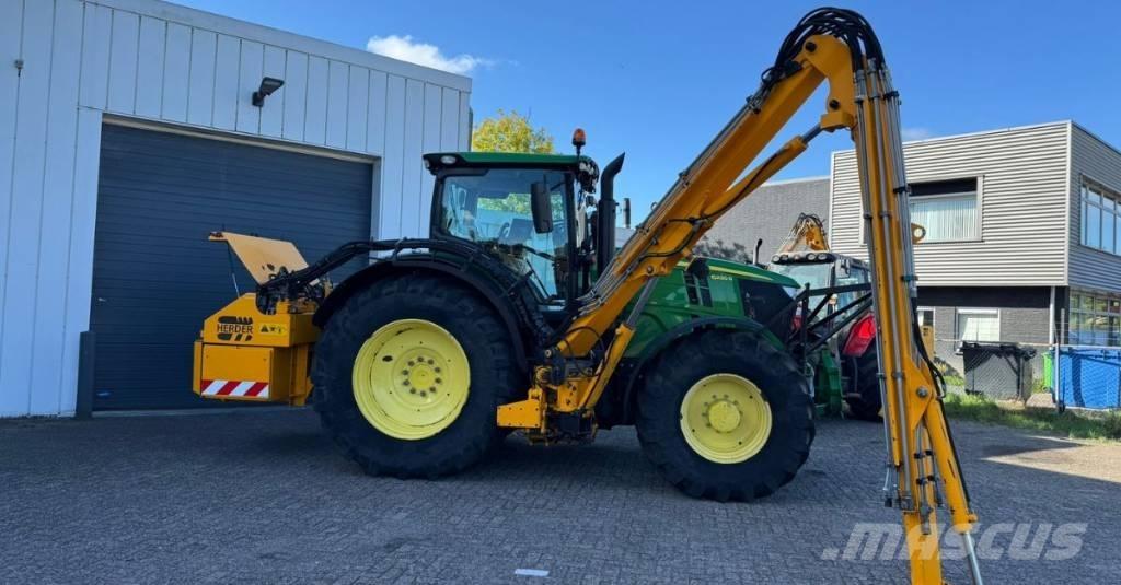 John Deere F 440 M Presse à balle ronde