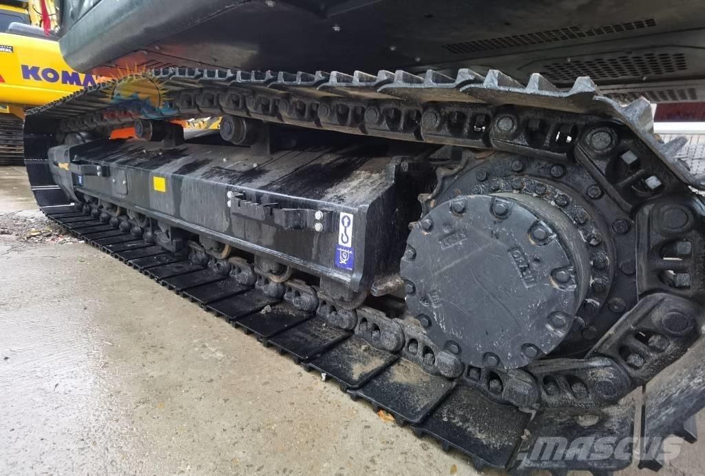 Hitachi ZX 200 Pelle sur chenilles