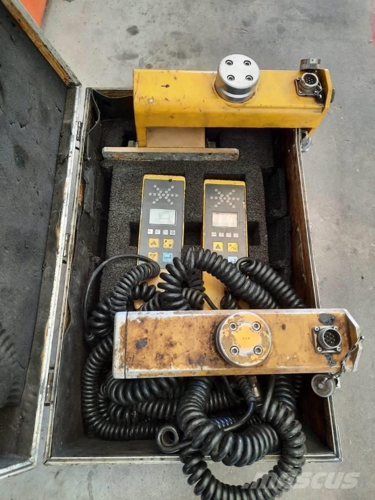 Demag DF115 P DA Finisseur