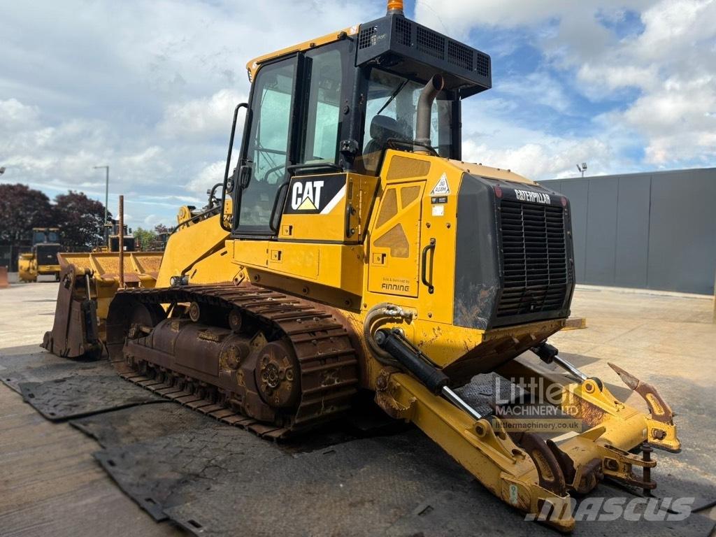 CAT 963 D Chargeuse sur chenilles