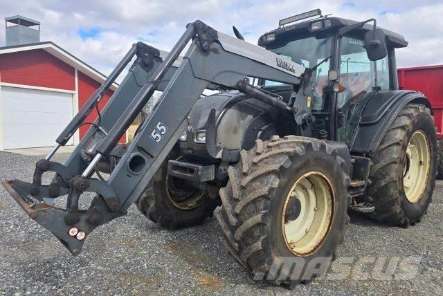 Valtra N141 HiTech Tracteur