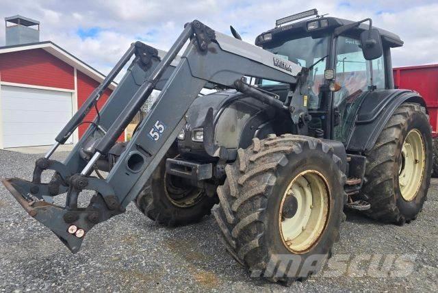 Valtra N141 HiTech Tracteur