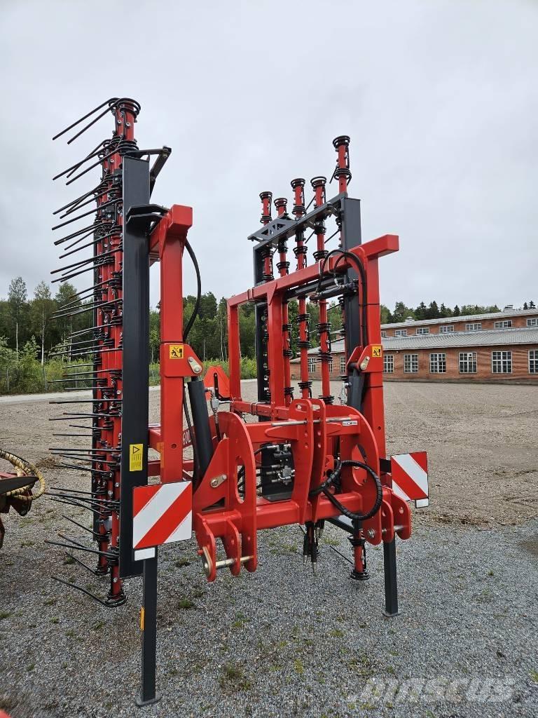 Tume Harrow s 660 L Herse