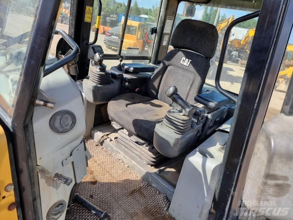 CAT D 6 K LGP Bouteurs sur chenilles