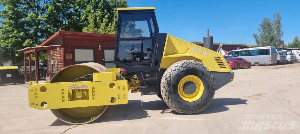 Bomag BW 211 D-3 Rouleaux monocylindre