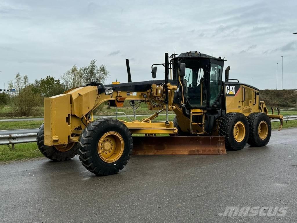 CAT 140M Niveleuse