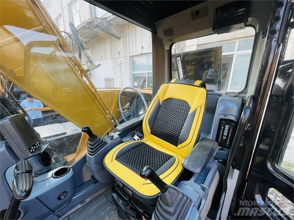 CAT 312 2gc Pelle sur chenilles