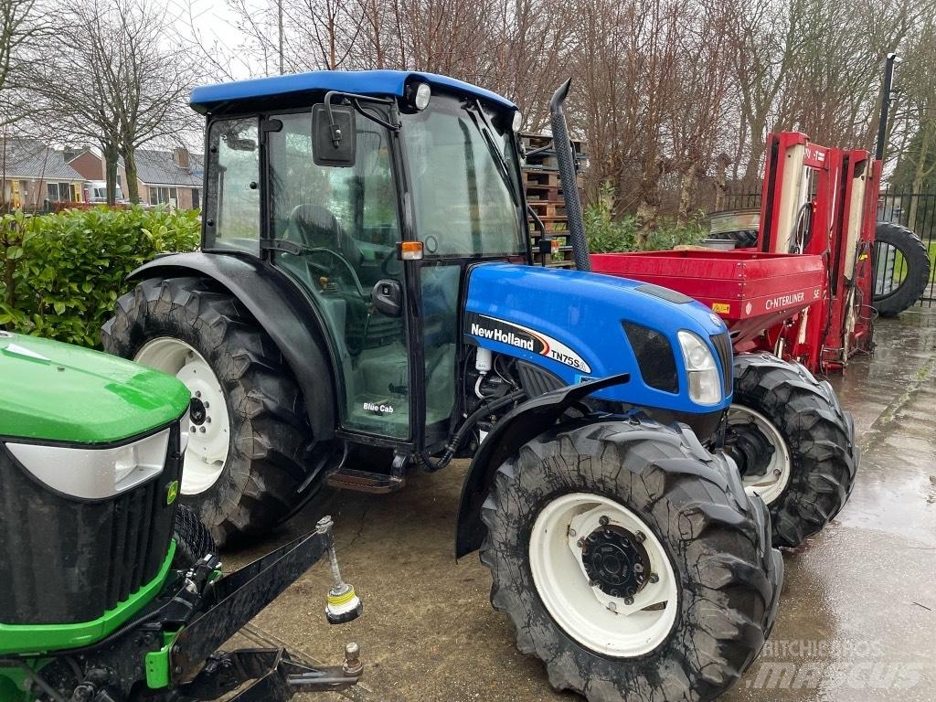 New Holland TN75SA Tracteur