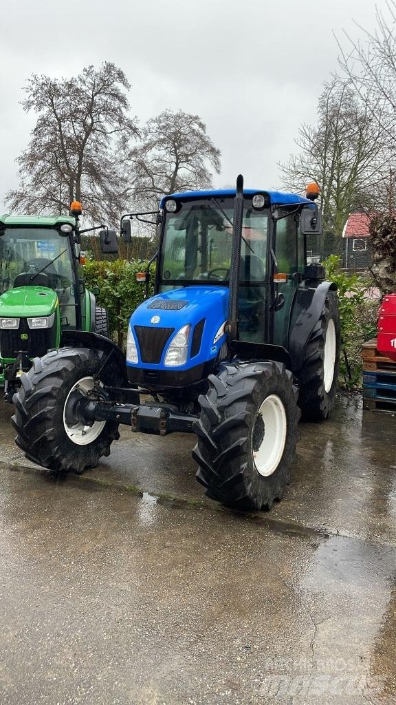 New Holland TN75SA Tracteur