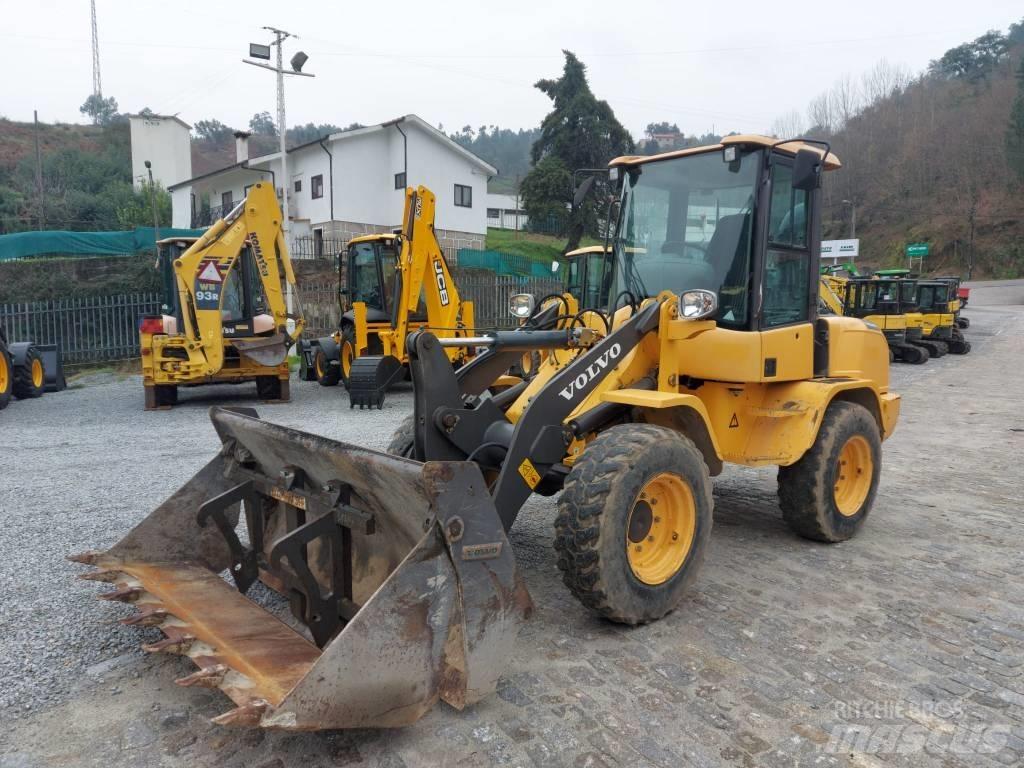 Volvo L 30 G Chargeuse sur pneus