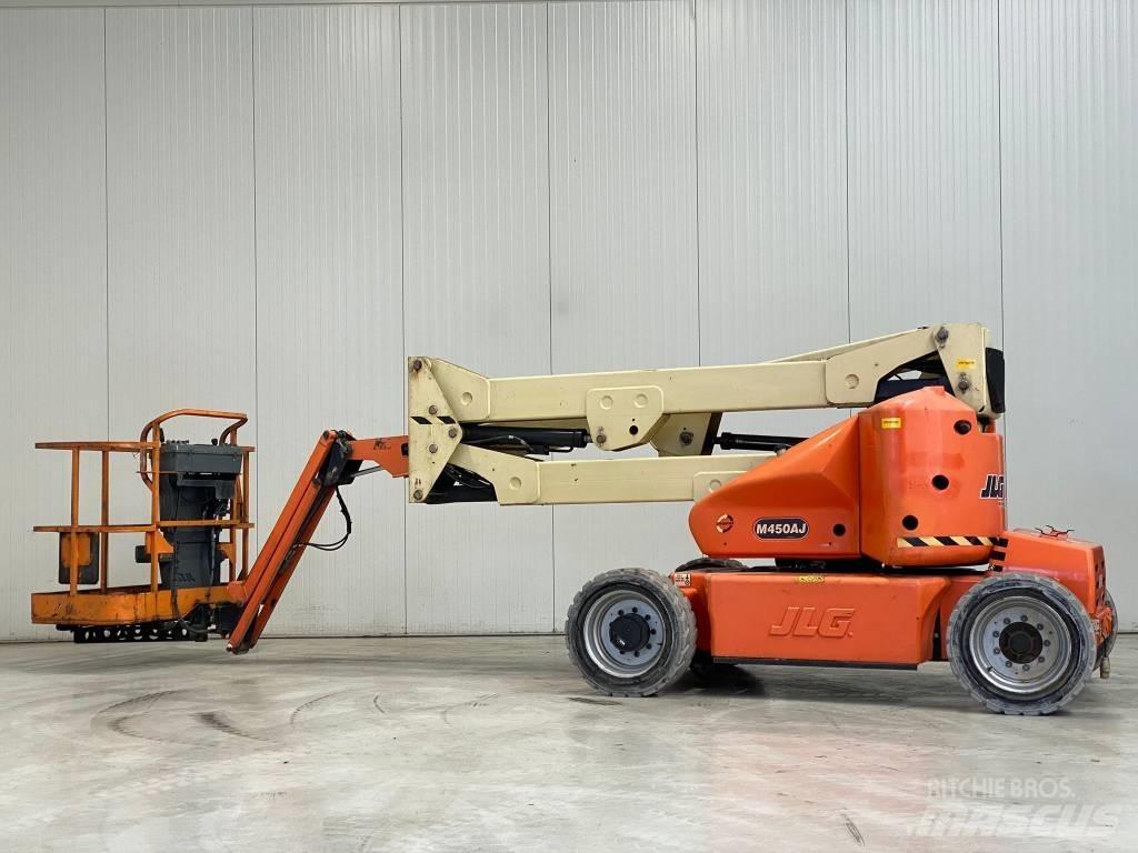JLG M450AJ Nacelles articulées