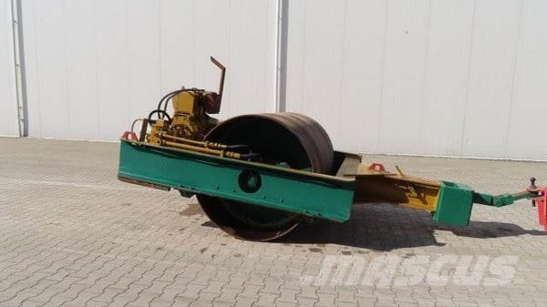 Vibromax W 501 Rouleaux vibrants tractés