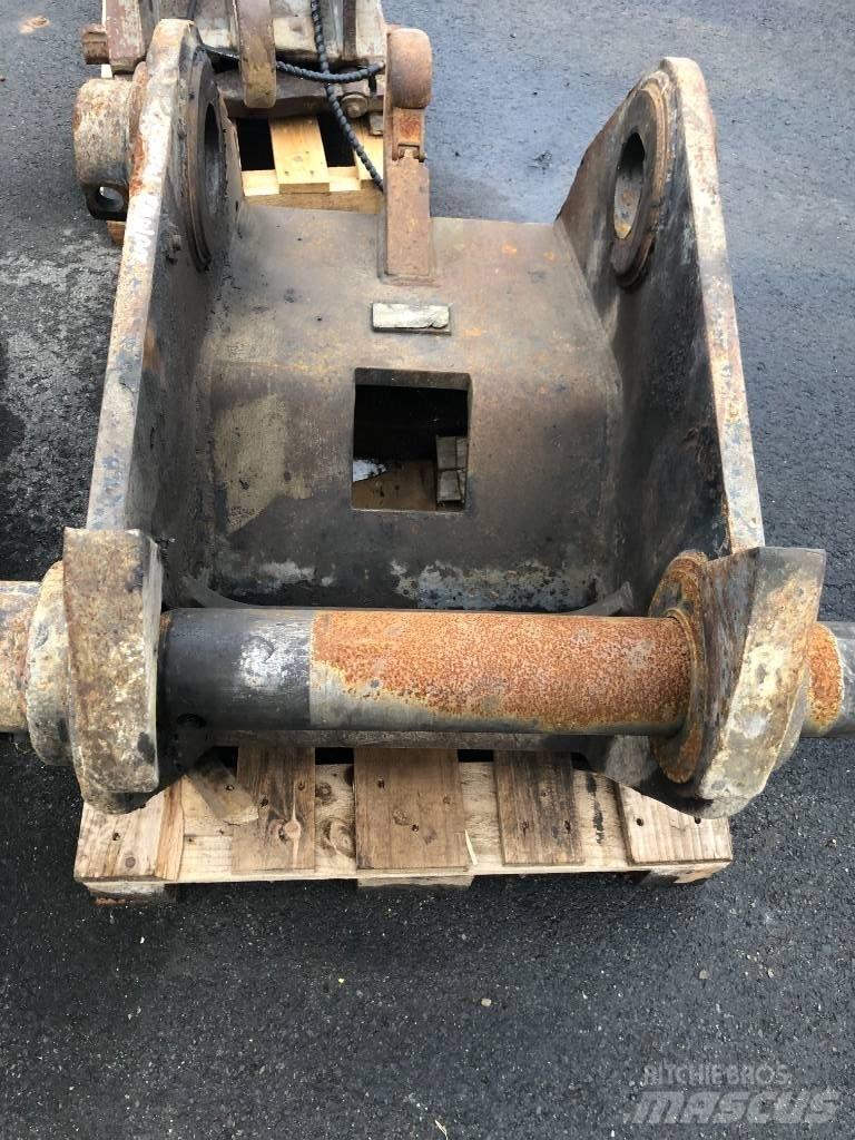 Hitachi HCW55S Attache rapide pour godet