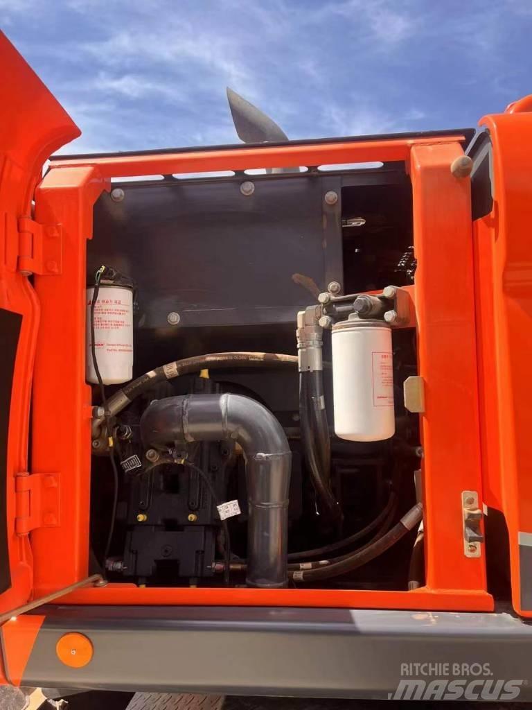 Doosan DH150W Pelle sur pneus