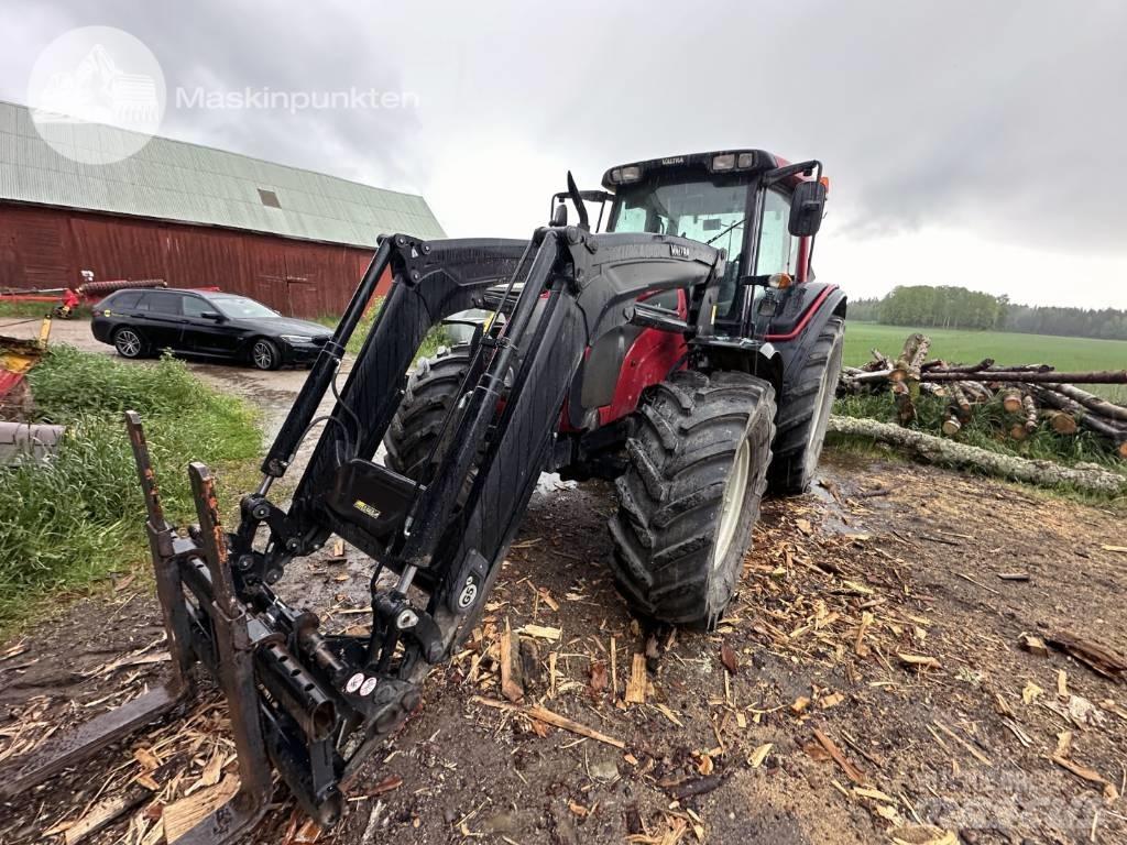 Valtra N 121 Tracteur