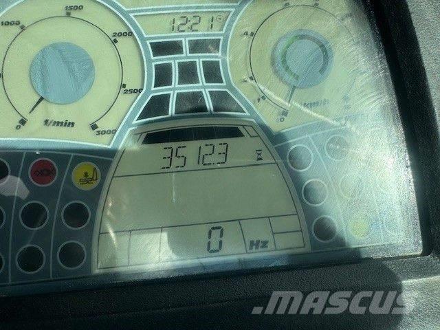 Bomag BW 213 D H-4 Rouleaux monocylindre