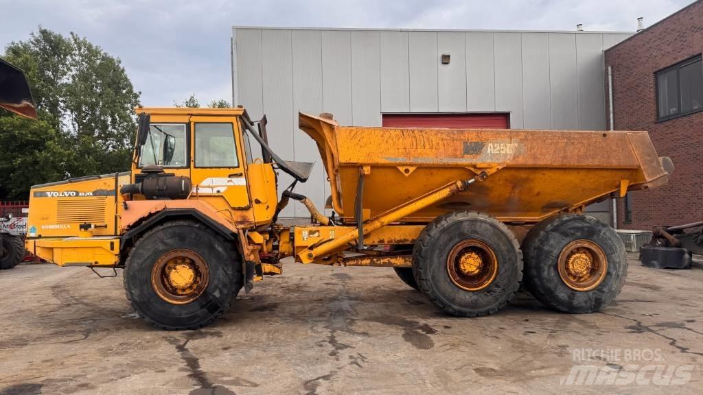 Volvo A 25 C Tombereau articulé