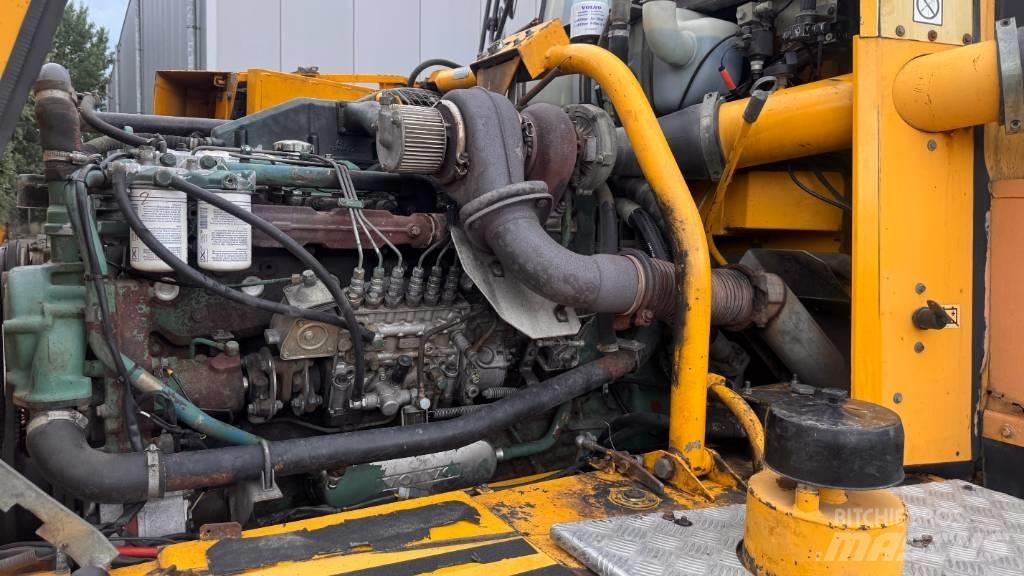 Volvo A 25 C Tombereau articulé