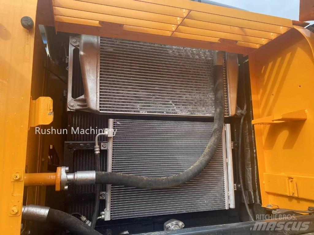 Hyundai R300LC-9 Pelle sur chenilles