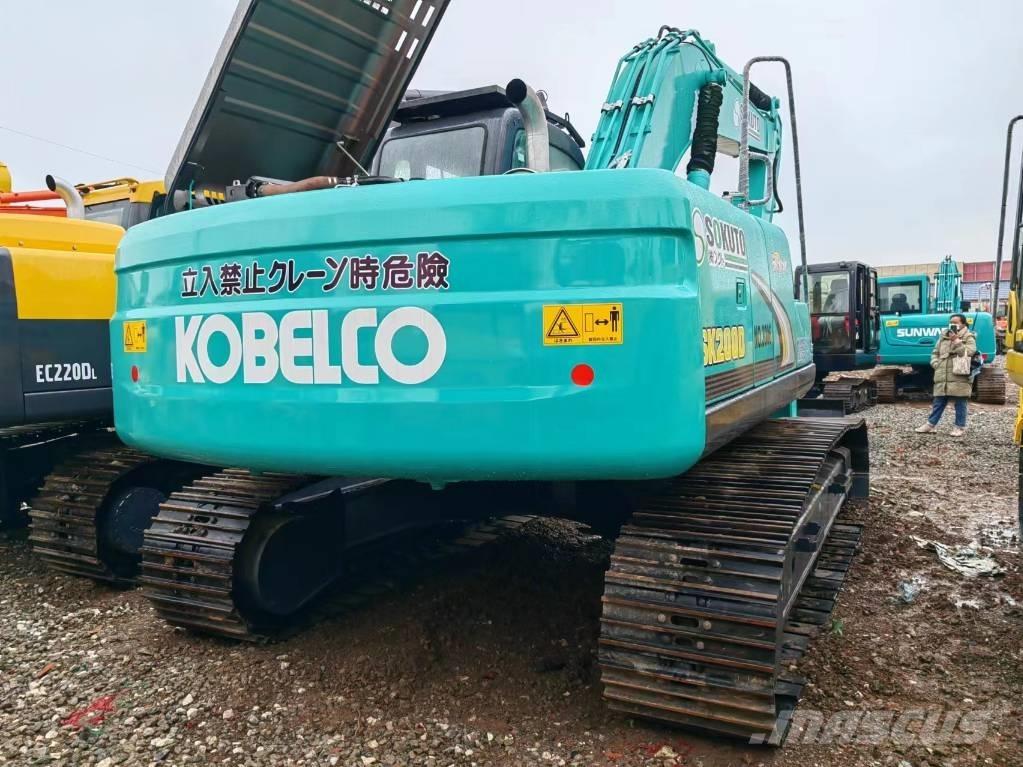 Kobelco SK200D Pelle sur chenilles