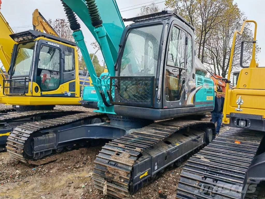Kobelco SK200D Pelle sur chenilles