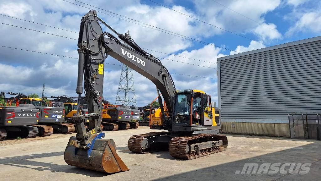 Volvo EC220E Pelle sur chenilles