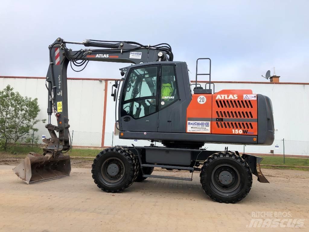 Atlas 150 W Pelle sur pneus