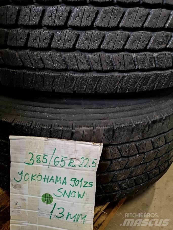  Tyres Different Pneus, roues et jantes