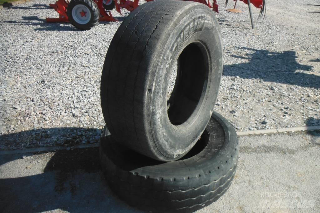 Michelin 385/65R22.5 Pneus, roues et jantes