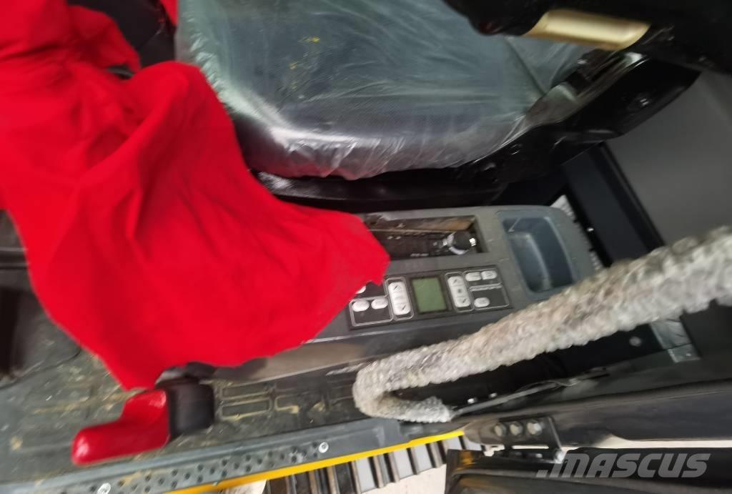 Komatsu PC 220-7 Pelle sur chenilles