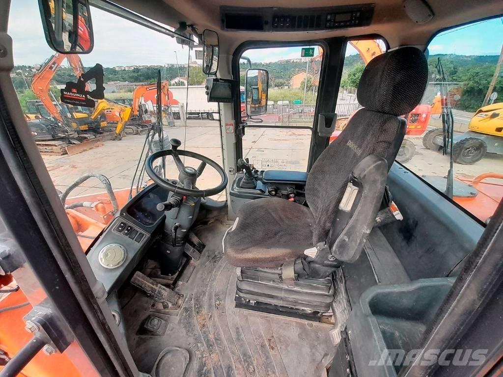 Doosan DL 250-3 Chargeuse sur pneus