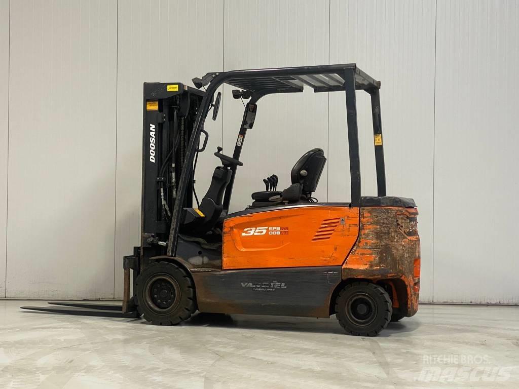 Doosan B35X-7 Chariots élévateurs électriques
