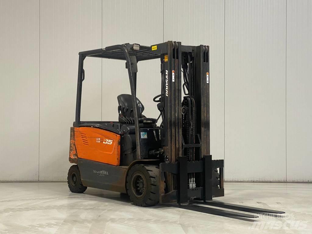 Doosan B35X-7 Chariots élévateurs électriques