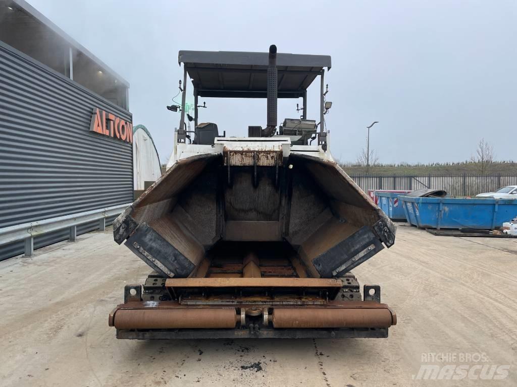 Volvo P5820 Finisseur
