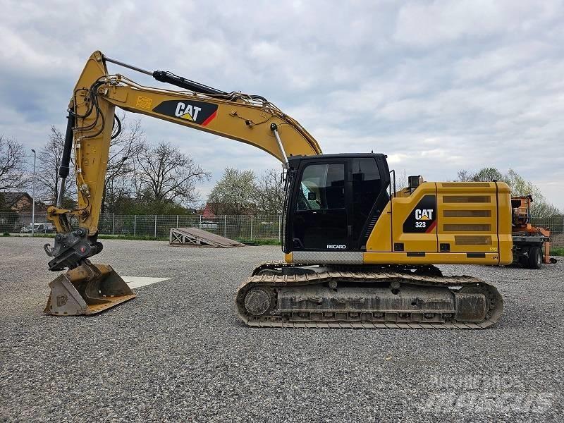 CAT 323-07B Pelle sur chenilles