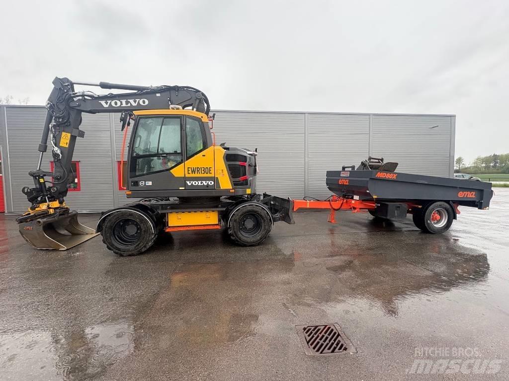 Volvo EWR130E + Kärra Pelle sur pneus