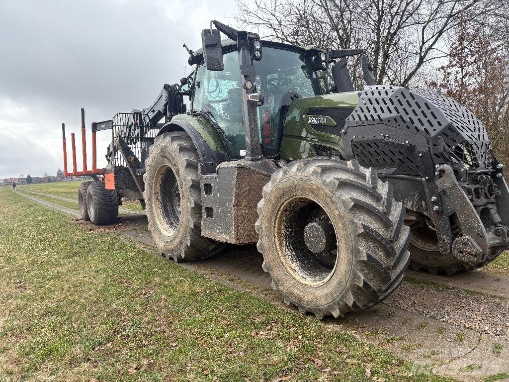 Valtra Q 305 Tracteur