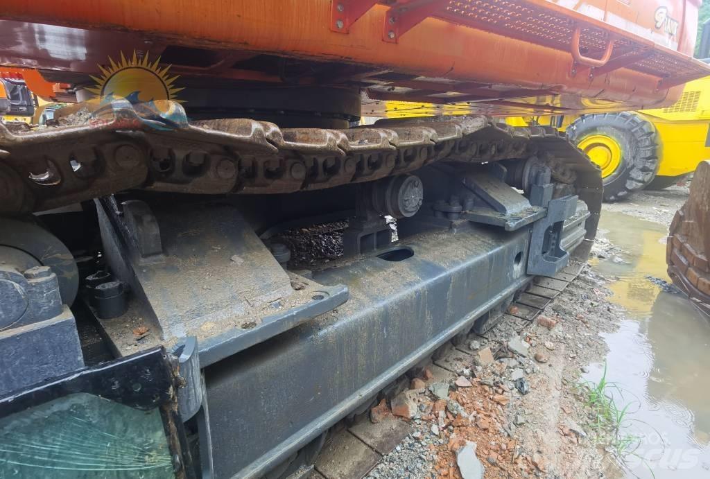 Doosan DX 500 LC Pelle sur chenilles