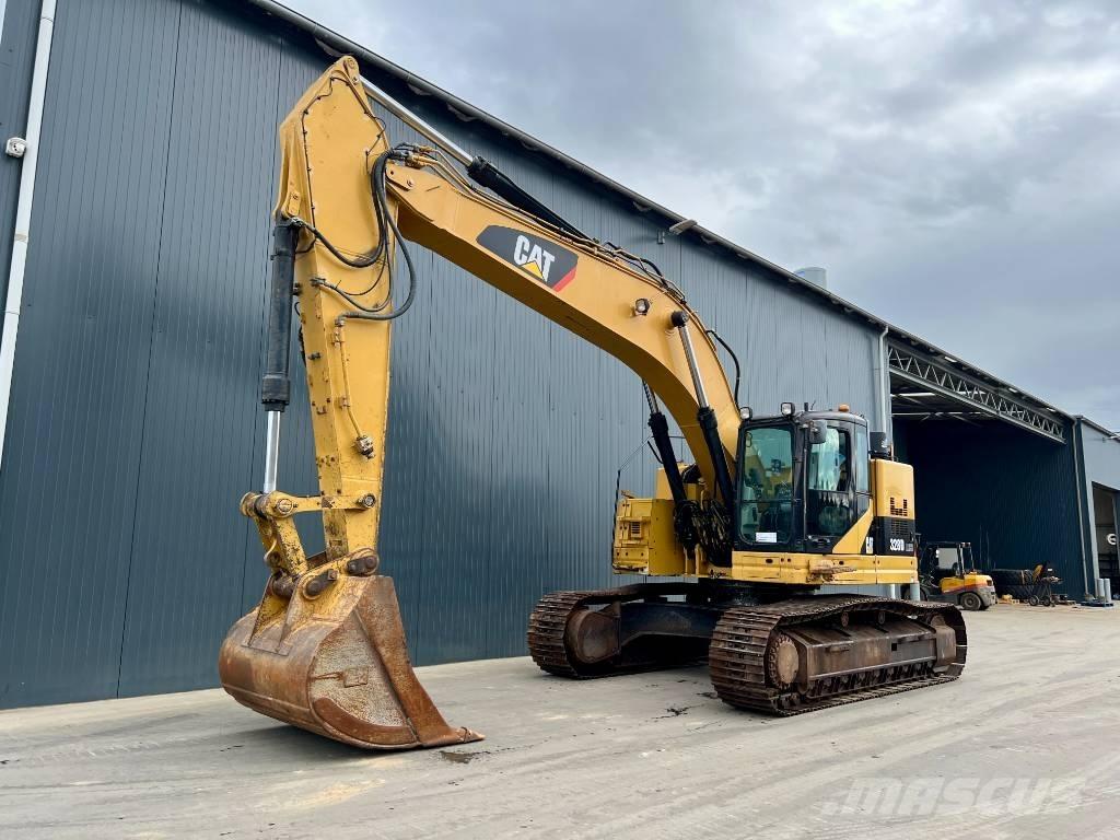 CAT 328D LCR Pelle sur chenilles