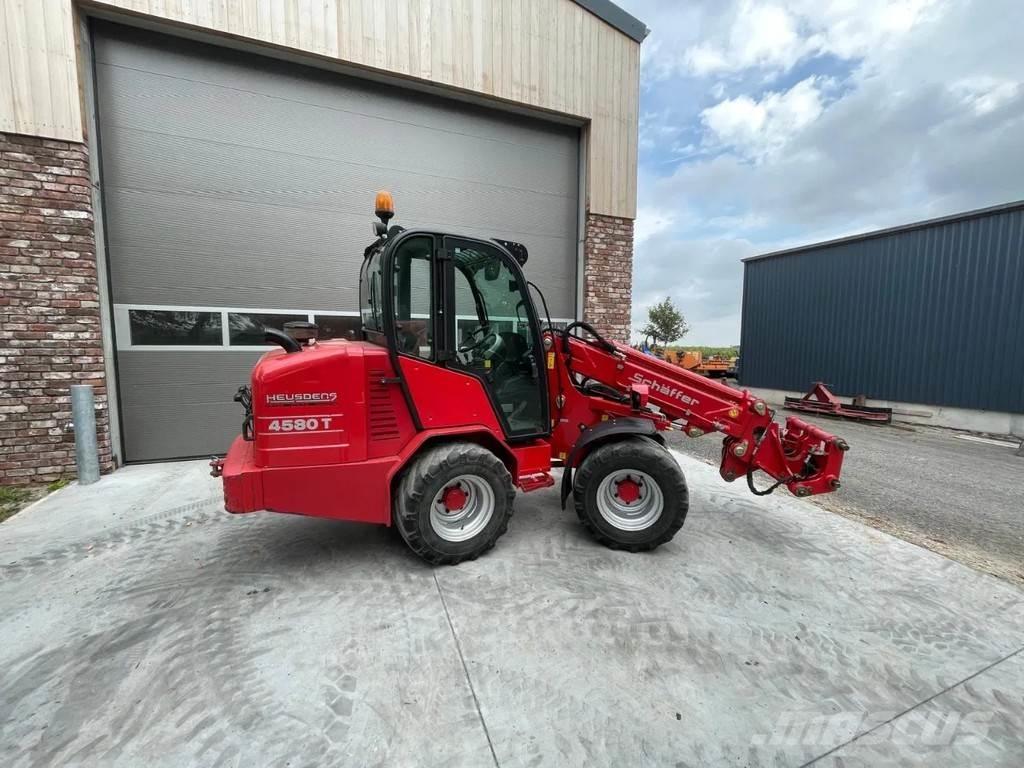Schäffer 4580T Chargeuse télescopique sur pneus