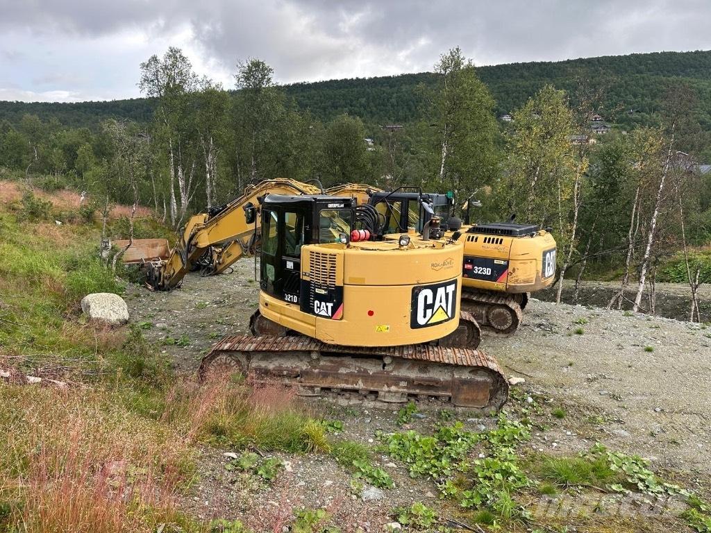 CAT 321 D LCR Pelle sur chenilles