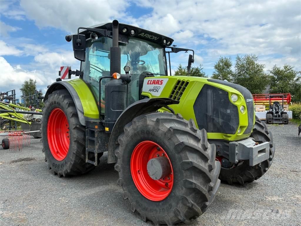 CLAAS ARION 650 Tracteur