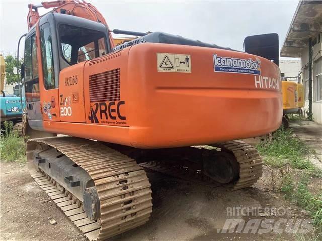 Hitachi ZX 200 Pelle sur chenilles
