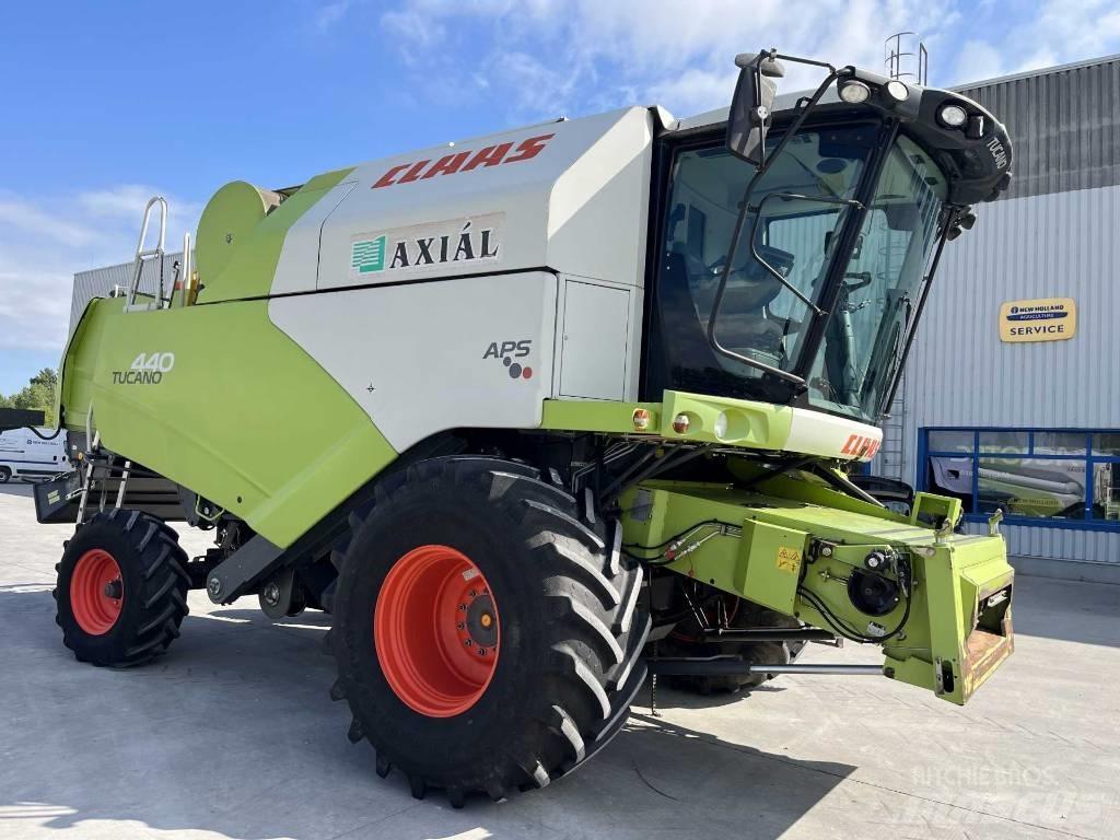 CLAAS Tucano 440 Moissonneuse batteuse
