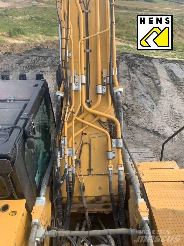 CAT rupsgraafmachine Pelle sur chenilles