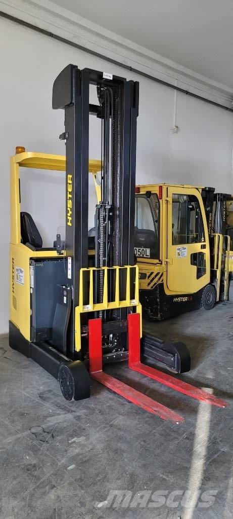 Hyster R 1.4 Chariot à mât rétractable