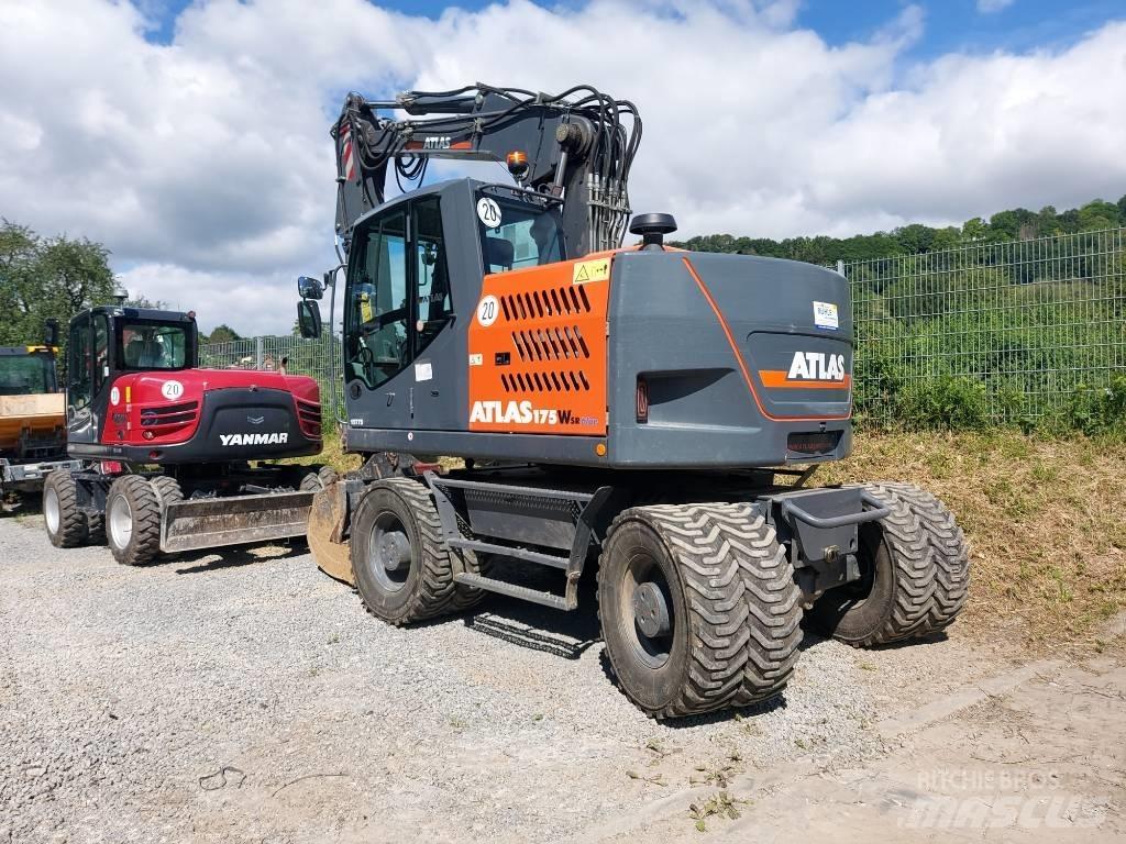 Atlas 175 WSR Pelle sur pneus